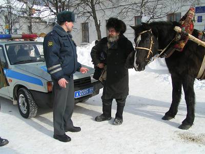 Закрыты двери топорам