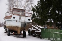 И снится море кораблю среди снегов